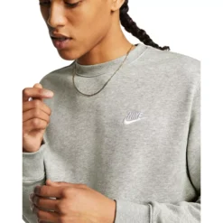 Nike Sportswear Club Pullover -Sportarten Kleidung Geschäft A 2556782 NB3
