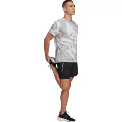 Adidas Own The Run Seasonal Tee Laufshirt -Sportarten Kleidung Geschäft A 3178403 NB3
